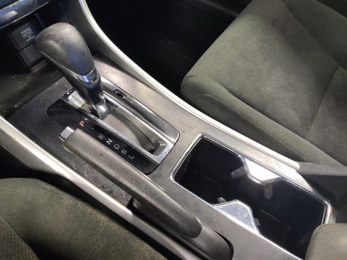 Used 2013 Honda Accord LX image 26