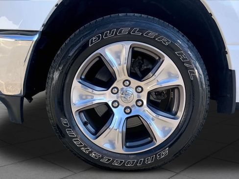 Used 2023 RAM 1500 Laramie AWD/4WD image 11