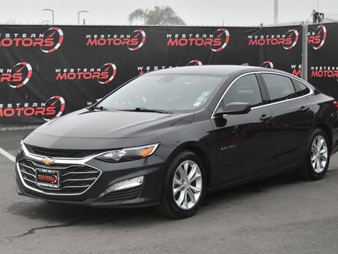 Used 2023 Chevrolet Malibu LT image 3