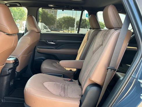 Used 2026 Toyota Grand Highlander AWD Hybrid image 15