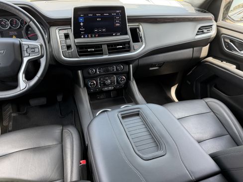 Used 2021 Chevrolet Tahoe Z71 w/ Luxury Package image 14