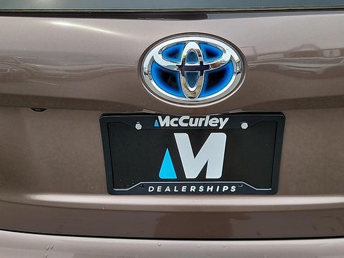 Used 2017 Toyota Prius V Five w/ Advanced Technology Package FWD image 32