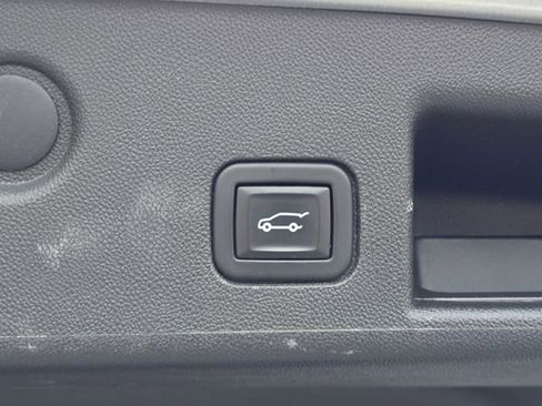 Used 2022 Chevrolet Equinox LT image 30