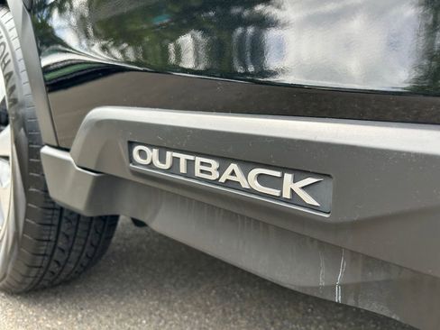 Used 2024 Subaru Outback Premium AWD/4WD image 34