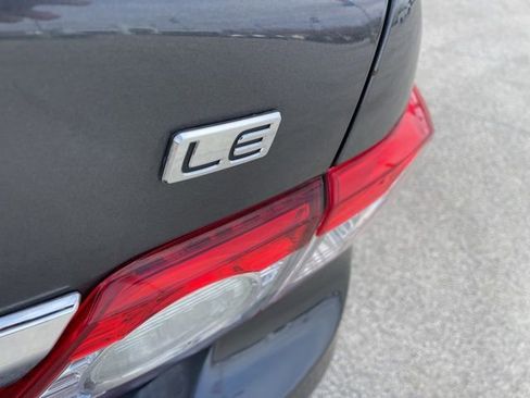 Used 2013 Toyota Corolla LE image 10