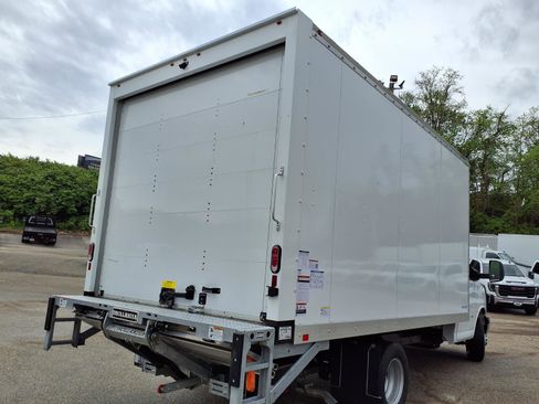 New 2025 GMC Savana 3500 w/ Power Convenience Package image 21