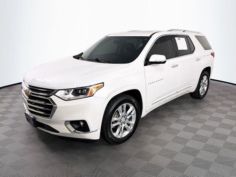 Used 2018 Chevrolet Traverse High Country AWD/4WD image 3