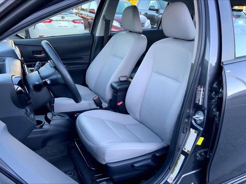 Used 2018 Toyota Prius C Four image 8