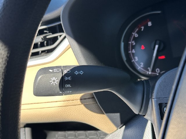 Used 2023 Toyota RAV4 LE FWD image 27