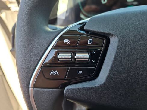 New 2026 Kia Niro LX FWD image 11