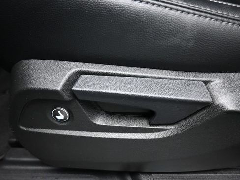 Used 2023 Honda Pilot EX-L image 37