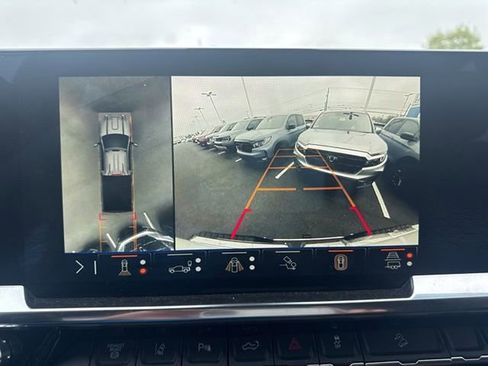 Used 2025 GMC Sierra 2500 SLE w/ Max Trailering Package image 34