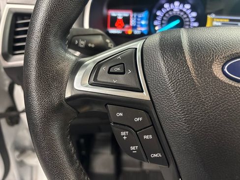 Used 2019 Ford Edge SEL w/ Equipment Group 201A FWD image 15