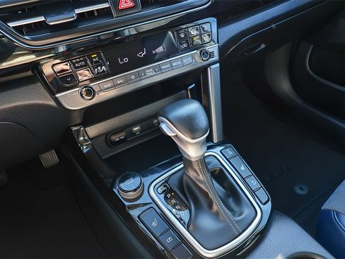 Used 2024 Kia Seltos S image 16