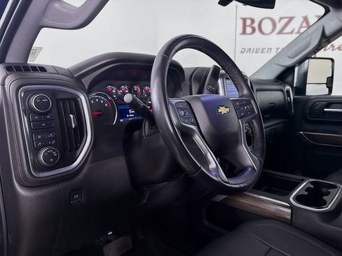 Used 2022 Chevrolet Silverado 2500 LT w/ Convenience Package image 11