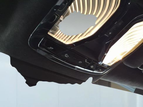 Used 2025 BMW X7 M60i image 29