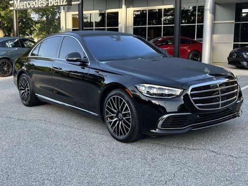 Certified 2025 Mercedes-Benz S 580 4MATIC Sedan image 4