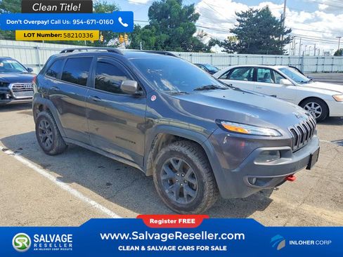 Used 2016 Jeep Cherokee Trailhawk w/ Comfort/Convenience Group AWD/4WD image 5
