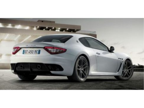 Used 2017 Maserati GranTurismo Sport RWD image 1