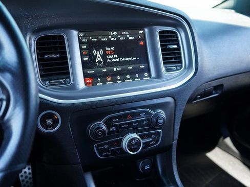 Used 2019 Dodge Charger Scat Pack RWD image 8