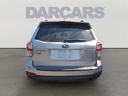 Used 2017 Subaru Forester 2.5i Limited AWD/4WD image 5