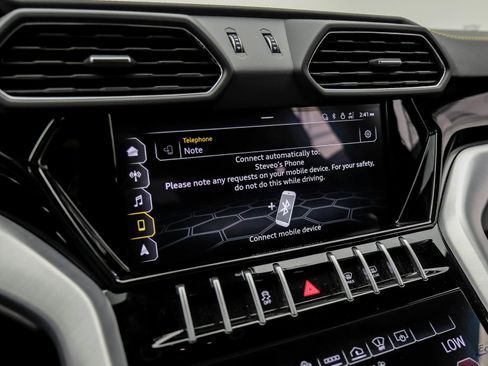 Used 2022 Lamborghini Urus AWD/4WD image 76