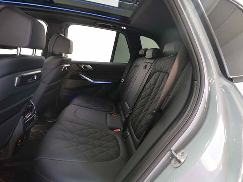 Used 2025 BMW X5 sDrive40i w/ M Sport Package image 10