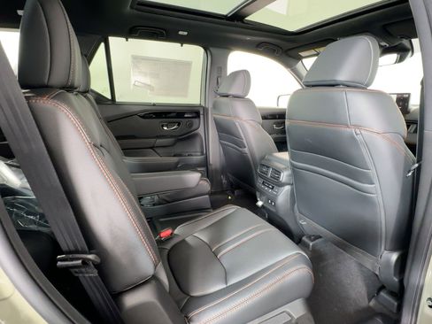 New 2026 Honda Pilot TrailSport image 30