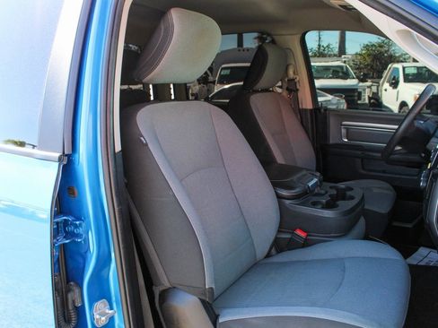 Used 2021 RAM 1500 Classic SLT image 35