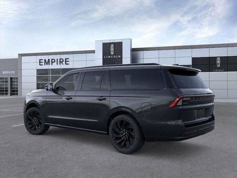 New 2026 Lincoln Navigator L Reserve w/ Jet Appearance Package image 4