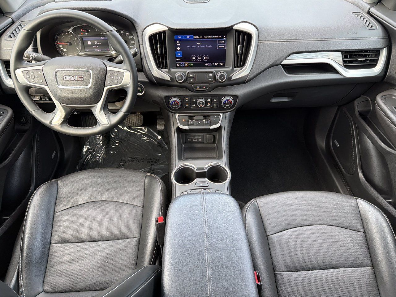 Used 2023 GMC Terrain SLT w/ Infotainment Package II FWD image 2
