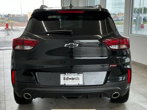 Used 2023 Chevrolet TrailBlazer RS w/ Sun and Liftgate Package AWD/4WD image 8