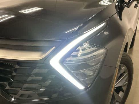 Used 2023 Kia Sportage SX Prestige image 32