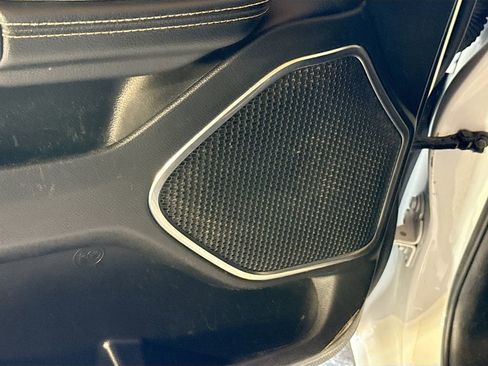 Used 2024 RAM 1500 Laramie AWD/4WD image 20