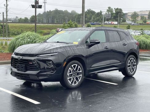 Used 2023 Chevrolet Blazer RS w/ Driver Confidence II Package AWD/4WD image 3