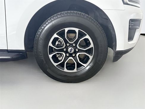 Used 2023 Ford Expedition Max XL RWD image 28