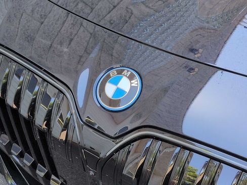 Used 2026 BMW i7 xDrive60 w/ M Sport Package RWD image 12