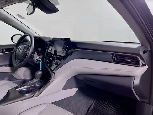 Certified 2024 Toyota Camry SE image 24