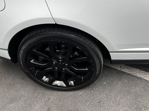Used 2016 Land Rover Range Rover HSE AWD/4WD image 12