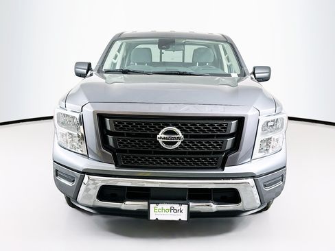 Used 2022 Nissan Titan SV w/ Accessory Utility Package RWD image 2