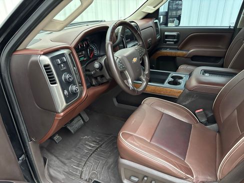 Used 2016 Chevrolet Silverado 2500 High Country w/ High Country Premium Package image 17