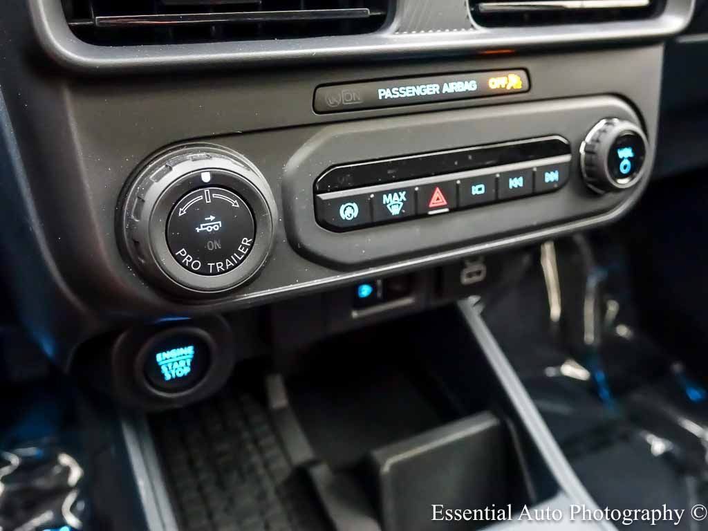 Used 2025 Ford Maverick Lobo AWD/4WD image 22