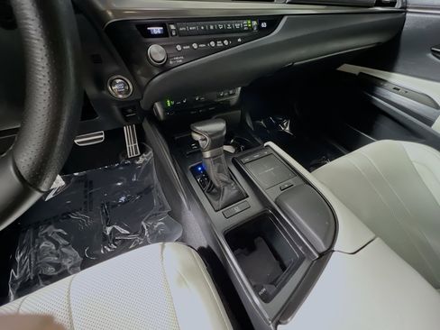 Used 2021 Lexus ES 350 F Sport w/ Special Edition image 25