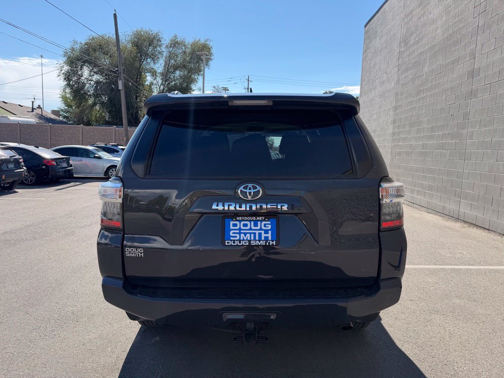 Used 2024 Toyota 4Runner SR5 AWD/4WD image 4