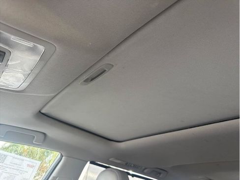 Used 2016 Toyota Highlander XLE FWD image 27