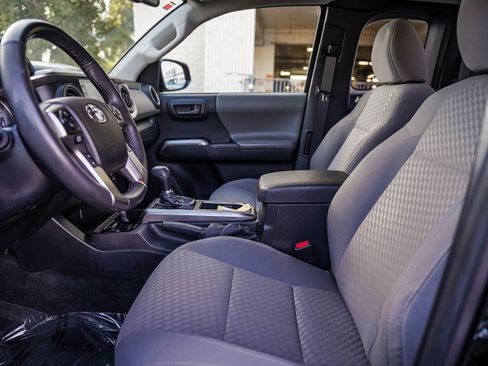 Certified 2023 Toyota Tacoma SR5 image 18