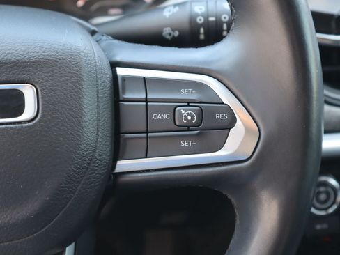 Used 2022 Jeep Compass Latitude AWD/4WD image 13