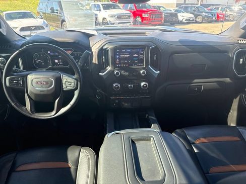 Used 2020 GMC Sierra 1500 AT4 w/ AT4 Premium Package AWD/4WD image 13