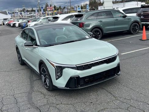 Certified 2025 Kia K4 GT-Line image 7