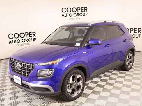 Used 2022 Hyundai Venue SEL FWD image 9